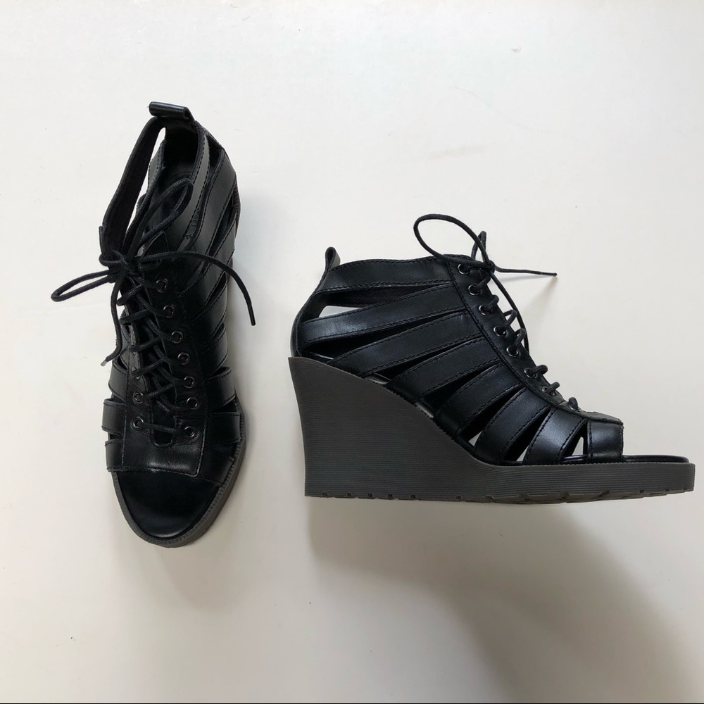 Dr Martens Strappy Black Sandals Sz US 5